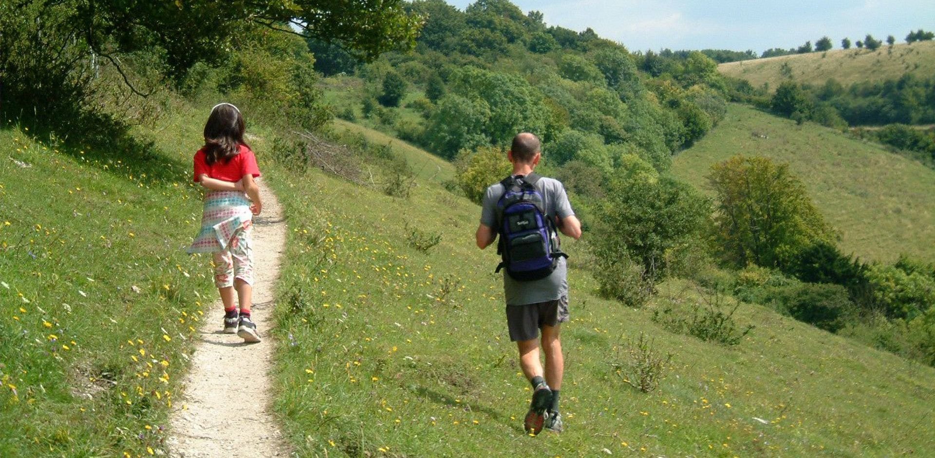 walkers at Aston Rowant 2 (Annette Venters)-tb.jpg